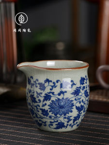 Jingdezhen Blue and White Flower Clay Interlock Branch Lotus Pitcher Gracked Glaze Supportable Ceramic Tea Serving Pot Fair Mug For Home Fair Cup Tea Pot