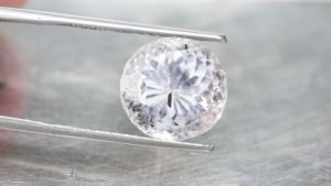 95 คูณิต์ (Kunzite Round Shape) สีชมพูอ่อน ทรงกลม