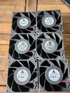 Quạt tản nhiệt 12v 8x8x3.8cm~1.35A