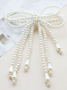 Elegant Pearl Butterfly Knot Womens Chest Pin Stylish European and American Fashion Knitwear Coat Suit Clothing Decorations