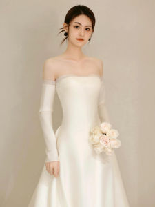 White Light Wedding Dress 2024 New Arrival Minimalist Satin Temperament Bride Wedding Veil Long Sleeves Welcome Dress Fancy