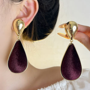 Yang Shulin Retro Velvet Cloth Vintage Water Drop Mirror Metal Exaggerated Earrings Elegant Non-Piercing Ear Clip Women