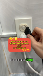 Nắp Đậy Ổ Điện Chống Giật An Toàn Cho Bé Tự Động Khóa Xoay Kèm Keo Dán 3M - Phụ Kiện Độc Lạ 1993
