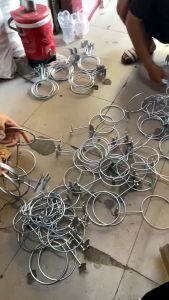 Móc Để Bóng Trưng Bày Shop Thể Thao Móc Treo Đỡ Bó Hoa Trang Trí Decor Cửa Hàng Móc Treo Nón Bảo Hiểm