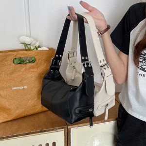 Cool Girl Leather Zipper Underarm Bag Trendy Design Handbag Retro Style Single Shoulder Bag for Casual Occasions Durable Soft PU