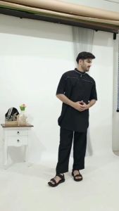 (COD/BRITTANY STORE)New Setelan Baju Kurta Pakistan Alkhalifi Lengan Pendek Pria /Baju Koko Kurta Pria Dewasa Casual / Setelan Kurta Pakistan Alkhalifi Pria Satu Set Celana / Baju Muslim Pria / Kurta Pria Pakistan / Setelan Baju Koko Dewasa Terbaru M L XL
