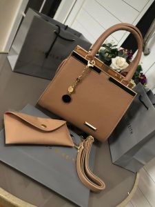 Ready cika jours premium bahan taiga tebal uk 26x22cm free pouch