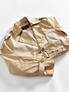 Fashionable British Style Mens Windbreaker Coat Medium-Length All-Memory Fabric Spring Season Versatile Youth Standard Fit