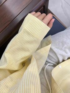 เสื้อเชิ้ตคอโปโลลายทางคอตตอนแท้สำหรับผู้หญิง ทรงหลวม แขนยาว ทรงเข้ารูป เสื้อเชิ้ตแฟชั่นฤดูใบไม้ร่วง 2024