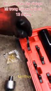 Bộ vam tháo lắp rô tuyn lái trong của xe ô tô có 12 miệng Kintech