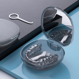 Invisible Orthodontic Retainer Storage Box Portable Teeth Braces Case with Mirror Transparent Design for Easy Viewing