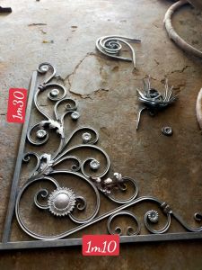 ke đỡ mái kính sắt nghệ thuậtgóc đỡ mái kính