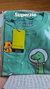 Baju anak cowok dino Umur 4-12 Tahun [SMLXl2XL3XL] Promo Grosir Kaos Anak Distro Baju Kaos Anak Baju Atasan Murah Atasan Anak Lucu Baju Anak cowok DINO HELM HIJAU SAGE  Bandung