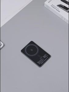 Jipingfan | Fast Charging Magnetic Ultra-thin 3C Certified Portable Charger