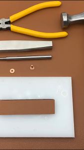 Thớt Nhựa Bế Da Đục Lỗ Đóng Khoen Nút Đinh Tán Vít Vặn Làm Đồ Da Thủ Công Túi Xách