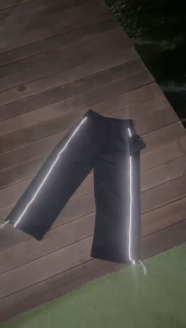 Celana Anak Baggy/Skena Menyala Dalam Gelap Usia 2-13 Tahun Strip Putih Reflektif Laki-Laki Dan Perempuan Bahan Fleece 240 grm -Fashion anak