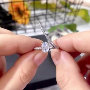 Huitan Simple Geometric Shaped Finger Ring for Women with Shiny Cubic Zircon Fashionable Female Accessories Party Luxury Jewelry
