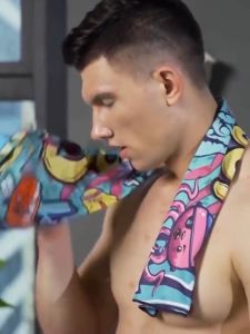 Khăn lạnhkhăn lau mồ hôi thể thao Glove.ejoy kích thước 30x100cmdùng được nhiều lầnmát lạnh ngay khi làm ướt