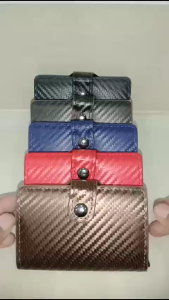 BOWEN K9131 DOMPET KARTU LONTAR RFID SINGLE BOX ADA KANCING PENGUNCI MINIMALIS MOTIF CARBON FIBER / SERAT KARBON