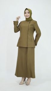 Seragam Kerja Wanita Tahan Lama & Nyaman