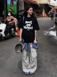 American Style Women's Black Letter Design T-Shirt: A Guide to Summer Fashion