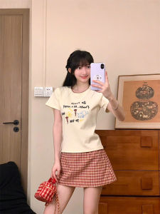 เสื้อยืดคอกลมแขนสั้นผู้หญิง ลายดอกไม้ปัก ทรงเข้ารูป ทรงเข้ารูป ลายการ์ตูน หวาน สไตล์เกาหลี ผ้าฝ้าย