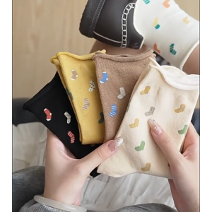 Kaos Kaki Panjang Wanita Katun Print Socks The Socks Crew Casual Mid Calf Socks JCKK371