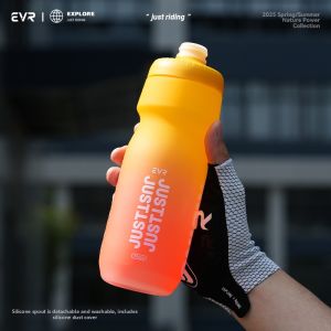 evr | Squeezable Large Capacity Cycling Water Bottle