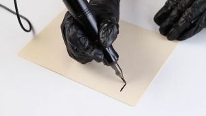 หนังเทียมสัก tattoo [10 ชิ้น] แผ่นหนังเทียม A4 หนังเทียมหัดสัก แผ่นใหญ่ แบบหนา 3 มิล ผิวซิลิโคนนุ่ม แผ่นหนังเทียมเพื่อใช้ฝึก สําหรับผู้เริ่มต้นและช่างสักที่มีประสบการณ์