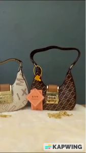 Tas Selempang Bulan DBD15: Ukuran & Berat Tas