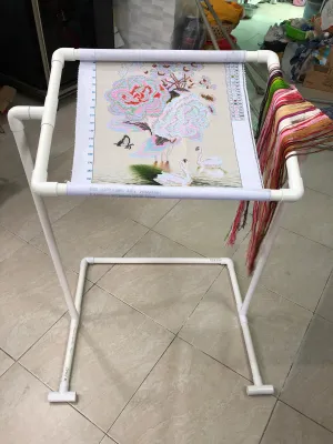 KHUNG THÊU TRANH chữ thập cao 78 - khung 56x50 miễn phí vận chuyển khi mua 2 sản phẩm