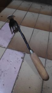 Garpu taman Baja karbonalat berkebun berkwalitas terbaik/Weeding garu Harrow Manualsangat efisien dan mudah digunakan