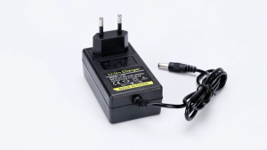 【COD】ที่ชาร์จสว่านไร้สาย ปีที่ชาร์จแบตสว่านไร้สาย 21V 2A 2Pins Battery Charger Drill Charger Power Supply Adapter for Electric Wrench Cordless Drill Tools ที่ชาร์จแบตเตอรี่ลิเธียมไอออน พร้อมไฟแสดงสถานะ มาตรฐานยุโรป สำหรับสว่านไร้สาย adapter