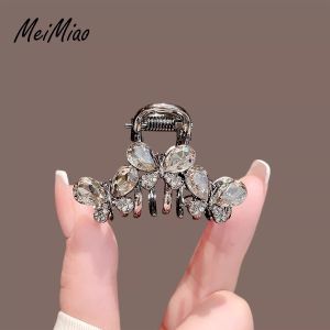 Elegant Medium Size Pearl And Rhinestone Hair Clip Womens Shark Tail Half Updo Hair Clip Stylish Korean Style Fashion Accessory