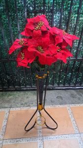 bunga natal dekorasi natal bunga kastuba bunga poinsentia cabang 10 sudah berikut pot standing corong