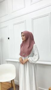 Kiswah - Paket Hemat Hijab Malay Snow Kenit (3 PCS) - Kerudung Muslim Nyaman Lembut Instan Pad Antem