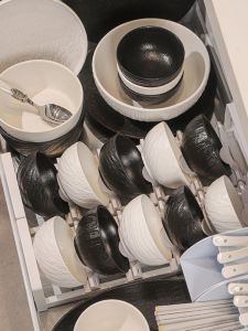 SINGLE Ceramic Bowl Plate Set Luxury Home Use Moving in Dining Utensils Nordic Style White Black Rock Pattern Dishware