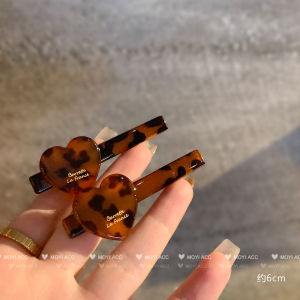 New Leopard Print Heart Shaped Side Hair Clip Womens Fashionable Commuting Duckbill Clip Retro Style Acrylic Edge Clip