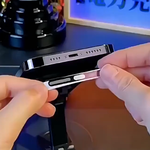 จัดส่งเร็ว1-2วัน สติ๊กเกอร์กันฝุ่นลำโพง สำหรับมือถือซีรีส์ 12 12Pro 12ProMax 13 13Pro 13ProMax 14 14+ 14Pro 14ProMax 15 15+ 15Pro 15ProMax เพิ่มความหรู กันฝุ่นดี ไม่บังเสียง