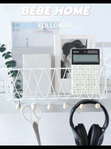 ตระกร้าวางของ ตะกร้าแขวนของ ตะกร้าแขวนมีขอ สำหรับแขวนข้างเตียง 6 ตะกร้า ตะกร้าบางสี แบบกล่องเก็บ ด้วย ตระกร้าวางของ 6 ตะกร้า ขนาด 26x26x26 นาที ราคา 200 บาท