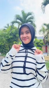 LIZA POLO SWEATER RAJUT OVERSIZE MOTIF STRIPE WANITA KANCING TALI LENGAN PANJANG