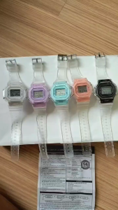 [พร้อมส่งในไทย]นาฬิกาข้อมือดิจิทัล LED ส่องสว่างอิเล็กทรอนิกส์ ทรงสี่เหลี่ยม กันน้ํา  สไตล์สปอร์ต แ นาฬิกาสปอร์ตทรงสี่เหลี่ยมโปร่งใสอินเทรนด์