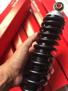 ORI: SHOCK BELAKANG SHOCK BREAKER SOBREKER BEAT Fi SCOOPY Fi ( SOBREKER K25 / KZL )