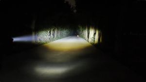2PCS Lampu Tembak Lampu Sorot / Lampu Sorot Teropong Sepeda Motor Tujuan Umum Pembuangan Panas Tahan Air Lampu Kabut Cepat Dengan Sakelar