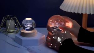 【COD】Cahaya Warni /Hangat Lampu Tidur Hias LED Lampu Hias ampu kamar kristal Happy Birthday Hadiah Bola Kristal Lampu hias dimensi Hias Kamar Lampu malam bulan bola kristal