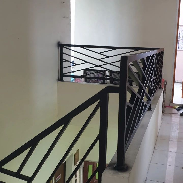 pagar balkon