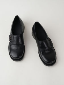 Genuine Leather British Style Womens round Toe Flats Spring Autumn College Style Slip-On Retro Cat Footwear Fashionable Rivets