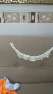 Cổ áo kết châu trắng trang trí may lên áo