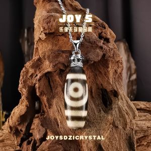 JOYSDZICRYSTAL 乐缘天珠晶品阁 二眼天珠 两眼天珠 天珠吊坠 铜镀银 天珠链 天珠锁骨链 玛瑙天珠 黑白天珠 西藏天珠 藏传天珠 至纯天珠 台湾天珠 广东天珠 天珠 DIY 天然玛瑙 玉髓玛瑙 半玉髓玛瑙 玛瑙 新天珠 老天珠 老气天珠 Tibet Dzi Tibetan Antique Dzi New Dzi Natural Agate Dzi Two Eyed Pendant Silver Plated