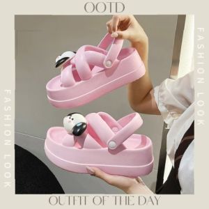 KDAShop ส่งไวรองเท้าแฟชั่นผญสไตล์เกาหลีติดตัวนูนน้องหมาพื้นหนาพื้นนุ่มสวมใส่สบาย มีสายรัดส้นเท้า สีพื้นมีให้เลือก 4 สี ใส่ได้ทุกโอกาสแต่งตัวง่าย